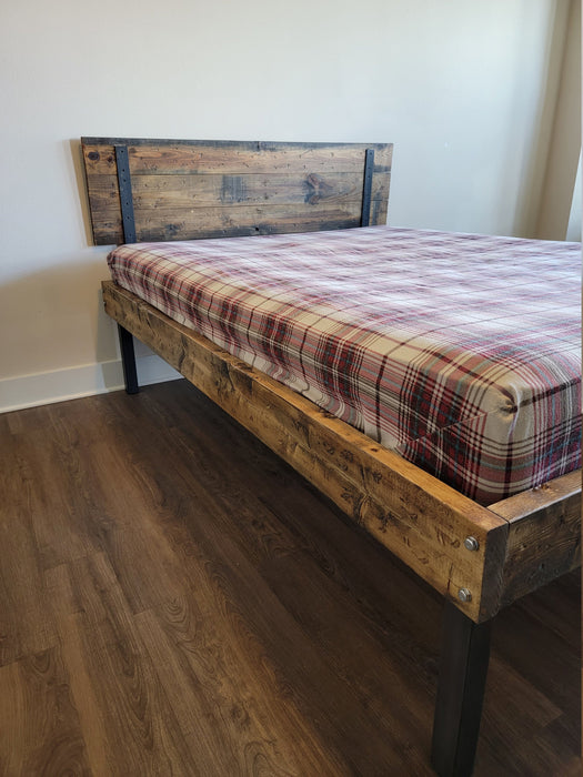 Clearance Sale! Rustic Reclaimed Distressed Bed with Headboard